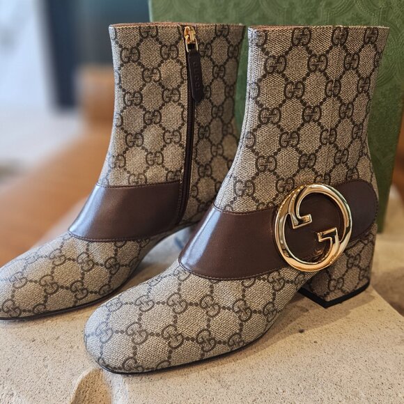 GUCCI Blondie GG-Supreme Canvas Boots - Picture 1 of 13